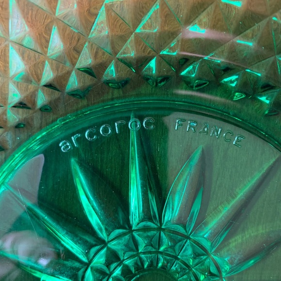 Vintage Arcoroc France emerald green glass salad fruit bowl star diamond pattern - Picture 3 of 9